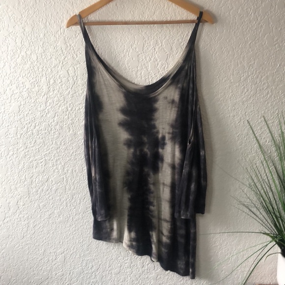 BLUE LIFE Tie Dye Cold Shoulder Tunic - Picture 4 of 8